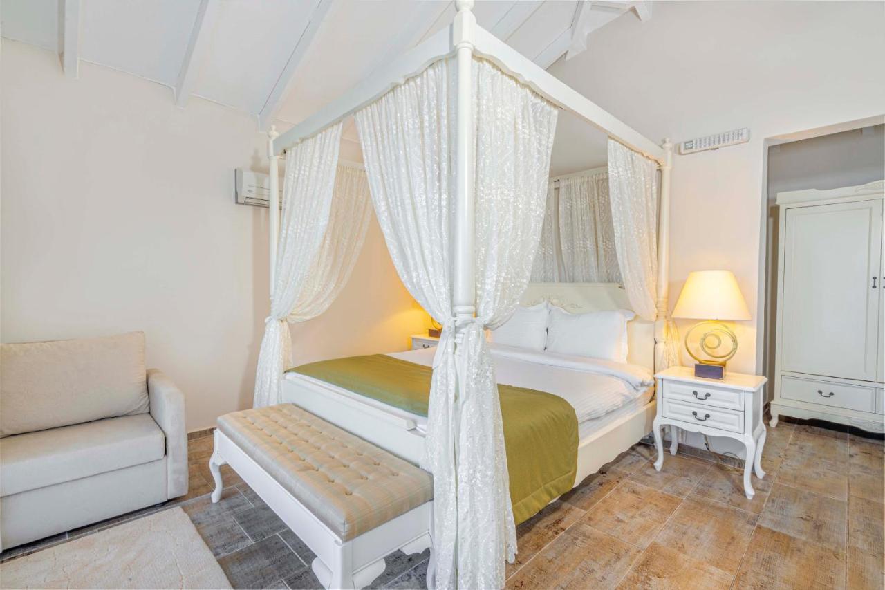 Alya Villa Butik Hotel Turunc Exterior photo