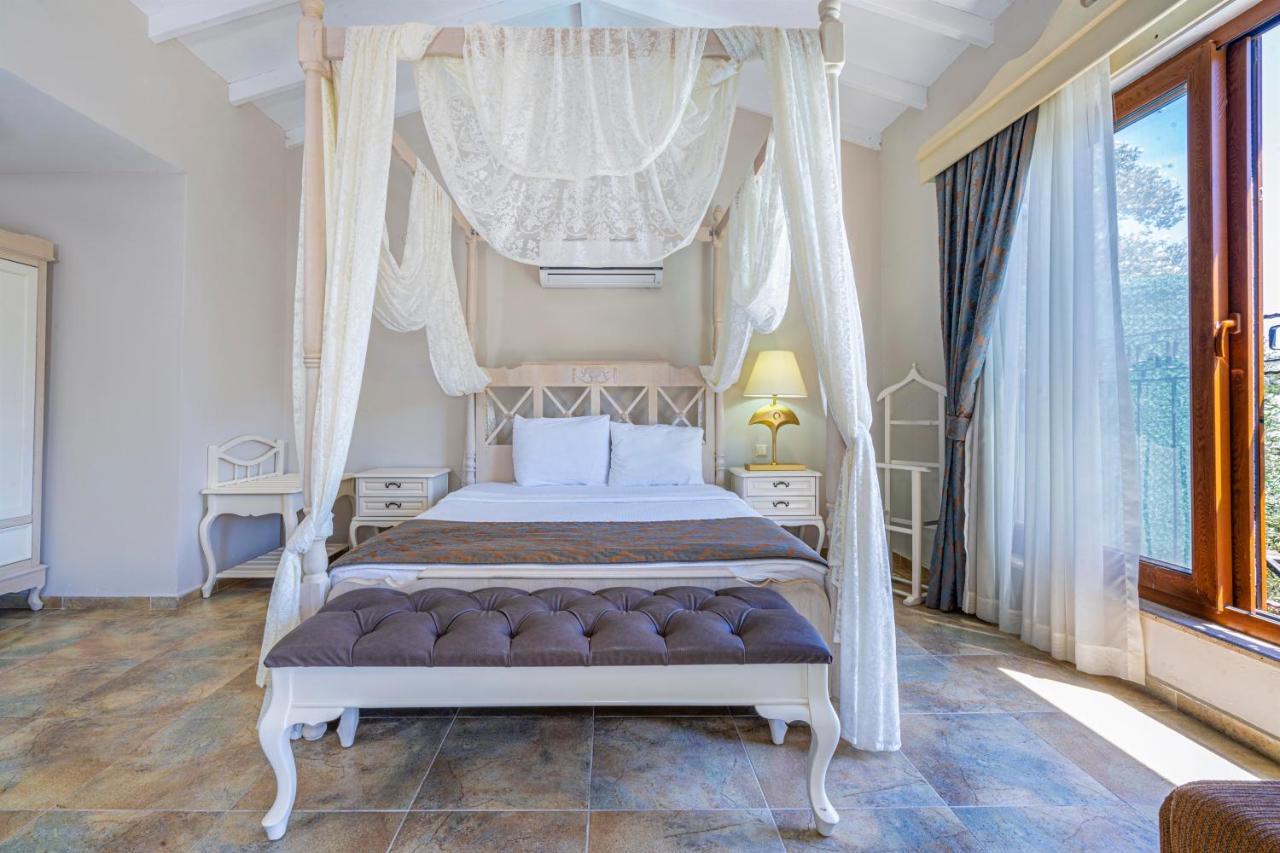 Alya Villa Butik Hotel Turunc Exterior photo