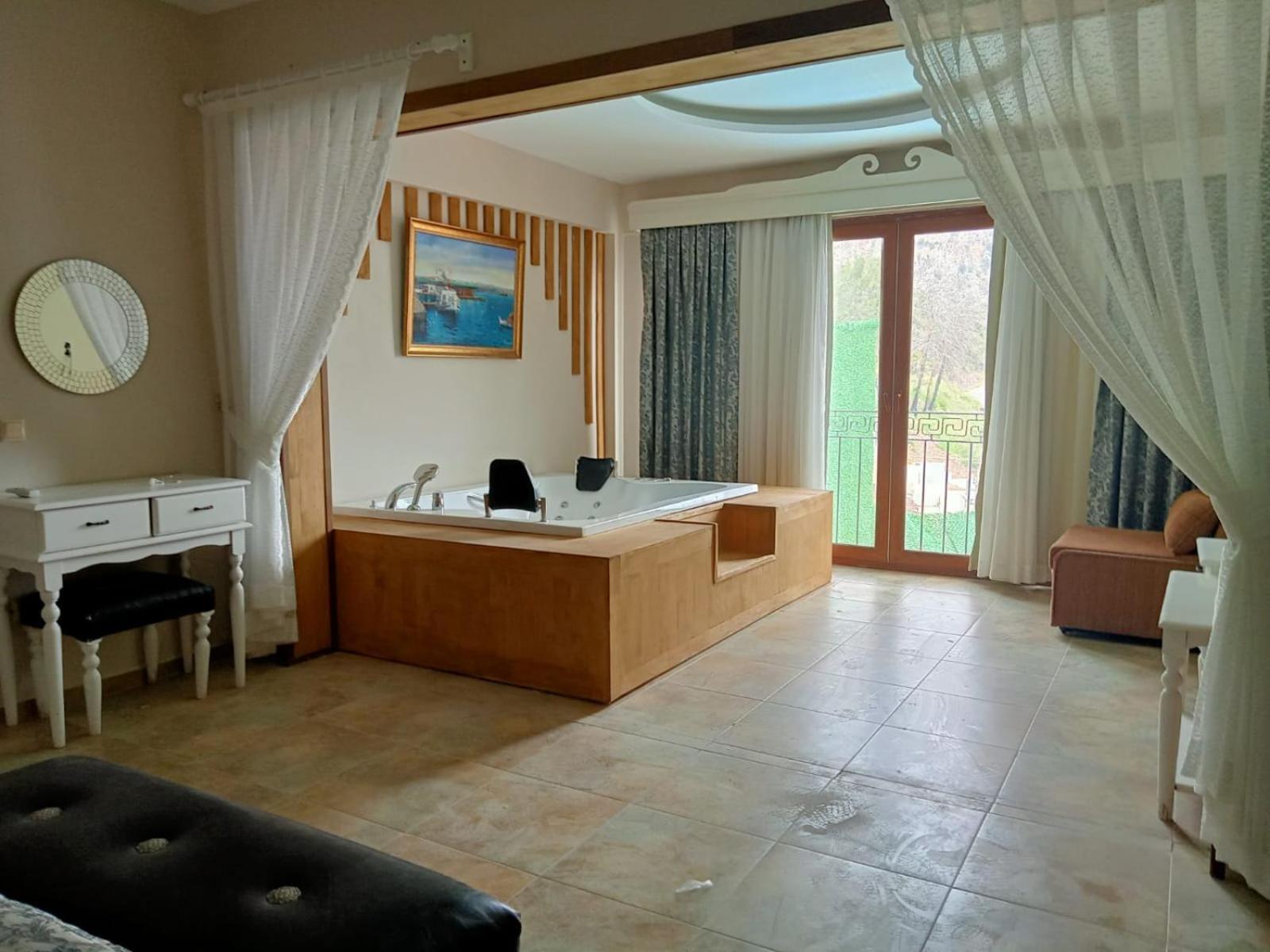 Alya Villa Butik Hotel Turunc Exterior photo